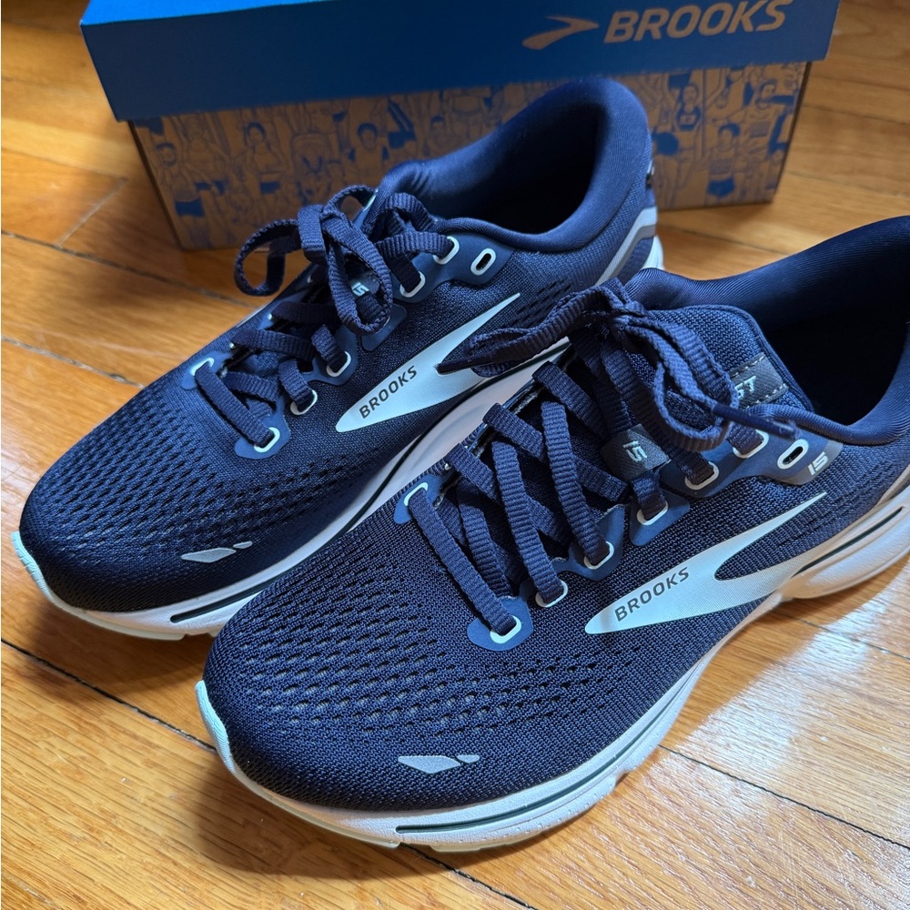 Brooks Cushioned Navy Sneakers - Picture 3 of 5